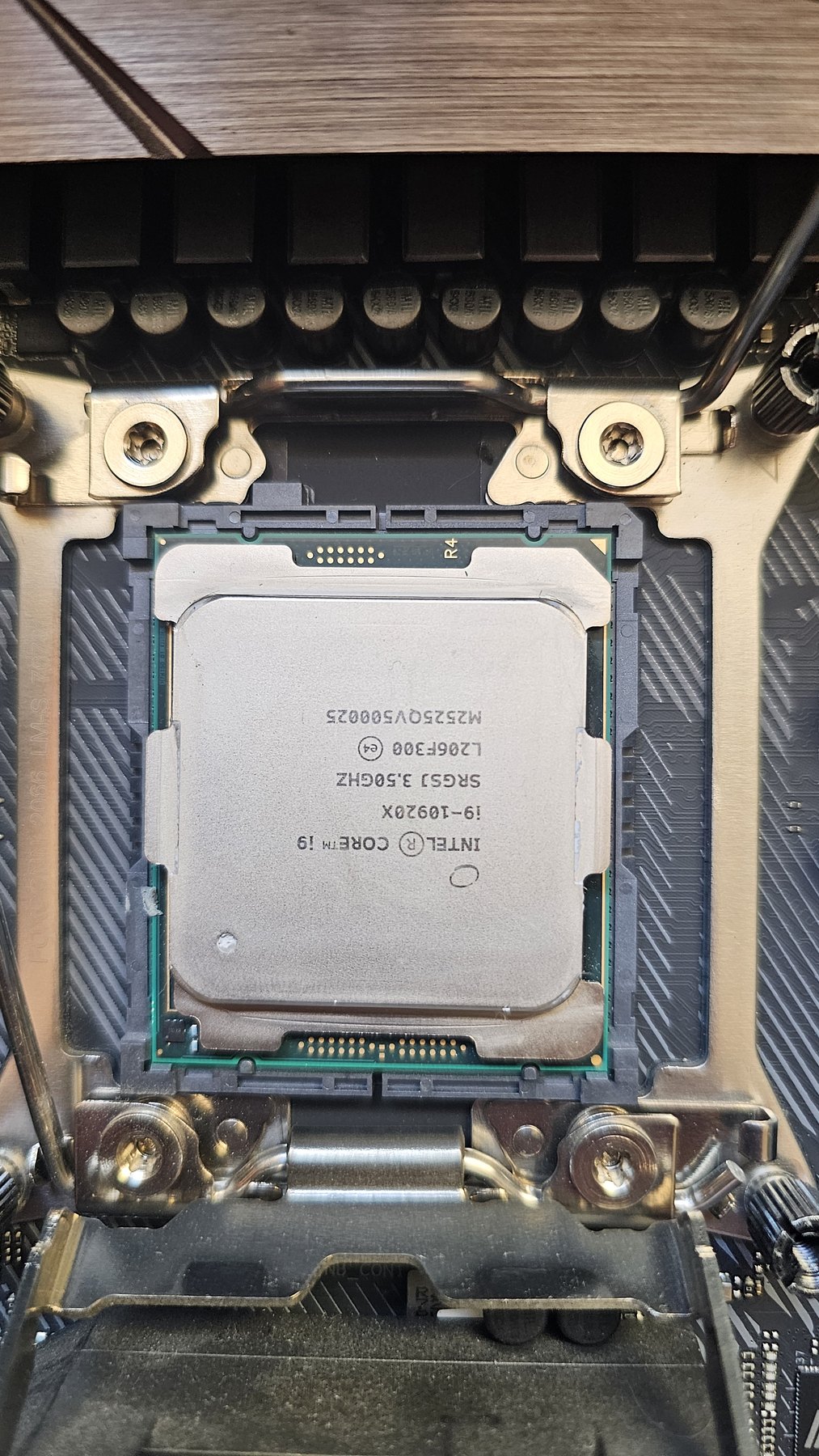 An Intel Core i9-10920X seated in an LGA2066 socket